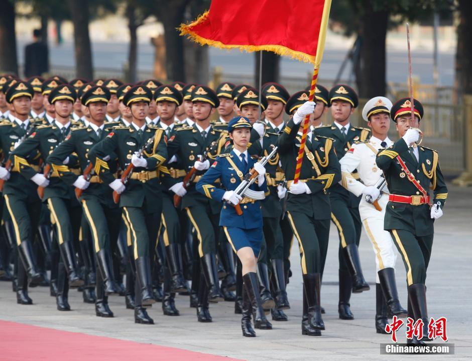 三軍儀仗隊(duì)高清大圖，展現(xiàn)榮耀與威嚴(yán)的壯麗畫卷，三軍儀仗隊(duì)壯麗畫卷，榮耀與威嚴(yán)的高清展示