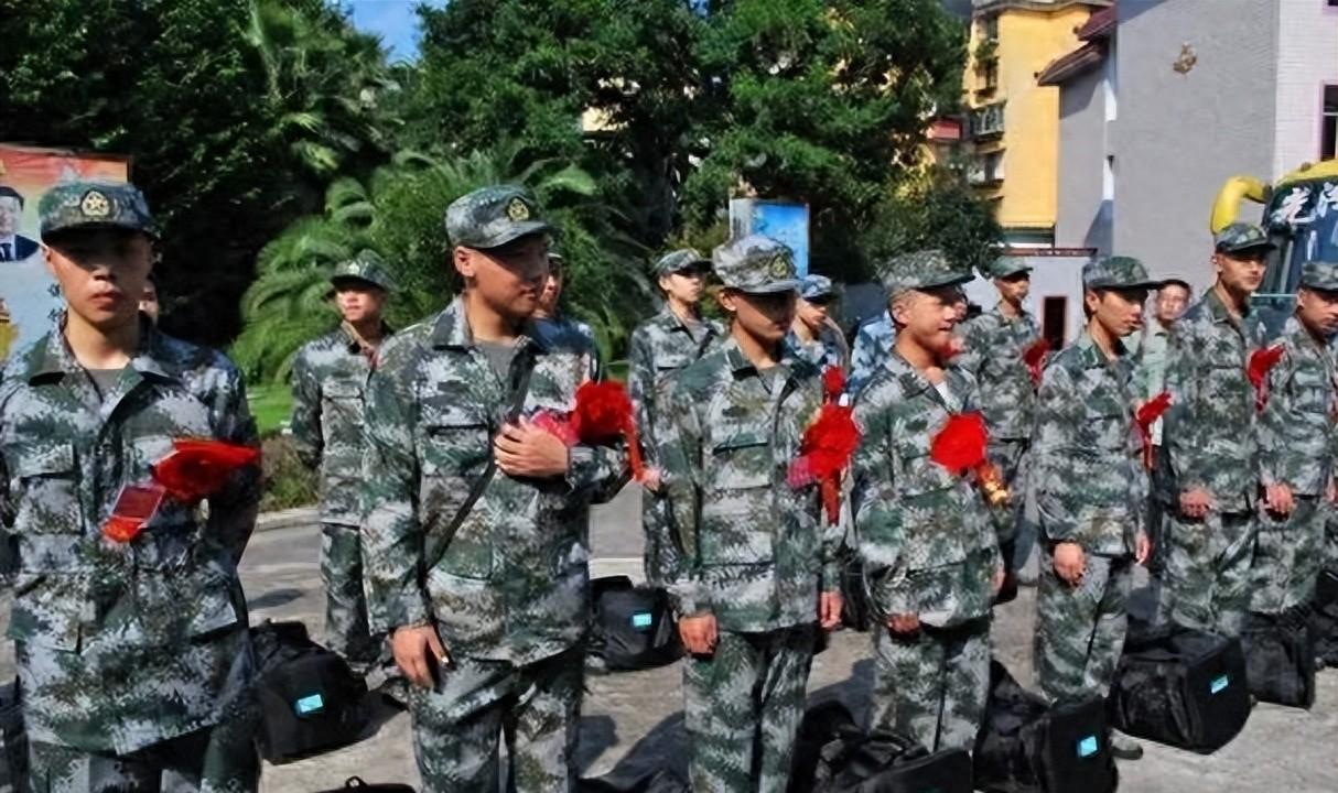 中央軍事委員會(huì)組成人員表及其職責(zé)與重要性，中央軍事委員會(huì)組成人員表、職責(zé)與重要性解析