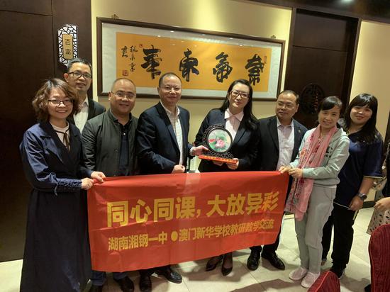 澳門一碼一肖一待一中直播，探索與體驗(yàn)獨(dú)特的娛樂文化，澳門直播娛樂文化探索與體驗(yàn)，一碼一肖一待一中直播的獨(dú)特魅力