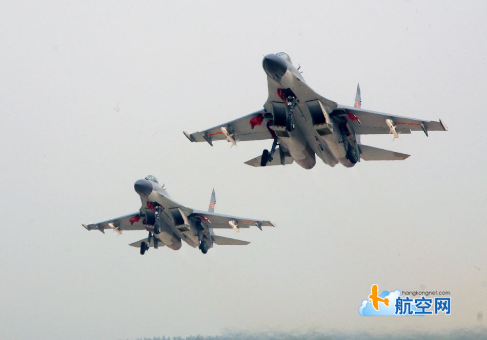 殲-11B戰(zhàn)機，中國空中力量的璀璨明珠，殲-11B戰(zhàn)機，中國空中力量的耀眼明珠