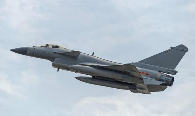 揭秘殲-10戰(zhàn)斗機(jī)高清大圖，性能、特點與全球地位，殲-10戰(zhàn)斗機(jī)深度解析，高清圖像、性能特點與全球地位