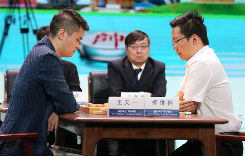 揭秘2019王中王一肖中特論壇天TI，背后的故事與趨勢洞察，揭秘王中王一肖中特論壇天TI，背后的故事與趨勢深度解析