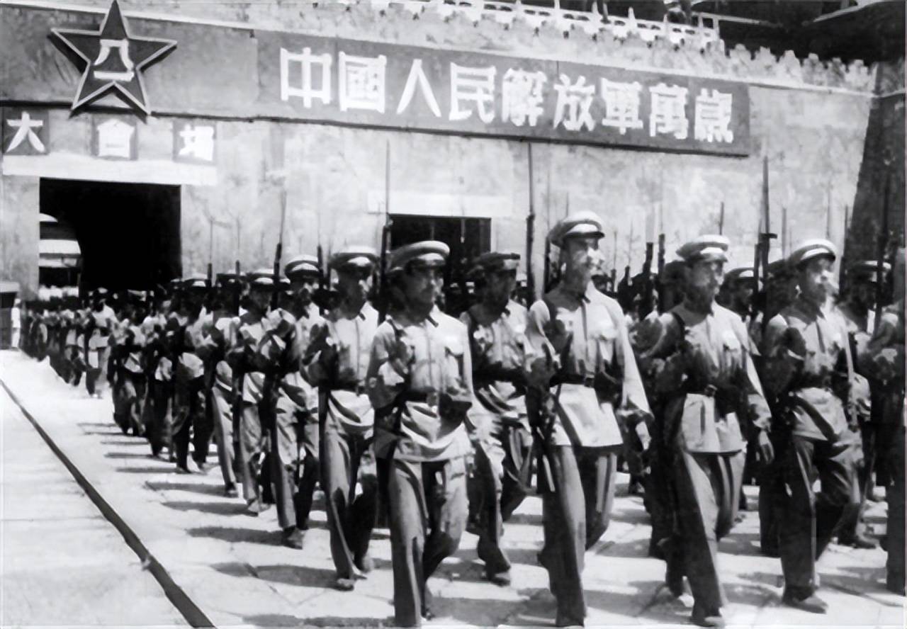 國家統(tǒng)一后解放軍不改名，歷史傳承與時(shí)代使命的堅(jiān)定承諾，國家統(tǒng)一后解放軍堅(jiān)守歷史傳承與時(shí)代使命，不改名的堅(jiān)定承諾