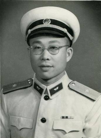 揭秘，35歲的少將是否可能？，揭秘，35歲能否成為少將？