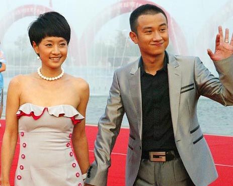 馬伊琍和文章最新消息，演藝圈的動態(tài)與熱議話題，馬伊琍與文章最新動態(tài)揭秘，演藝圈熱議話題熱議不斷！