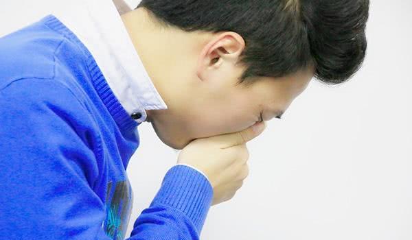 痰多粘稠吐不完喉嚨粘粘的怎么辦——解決喉嚨不適的有效方法，解決喉嚨痰多粘稠的有效方法，應(yīng)對喉嚨不適的實用指南