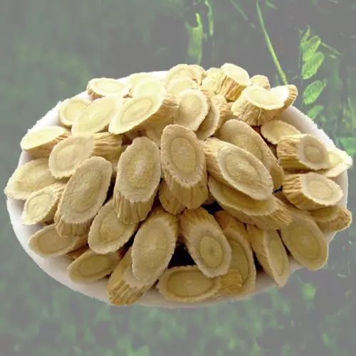 黨參黃芪搭配食用需謹(jǐn)慎，探究黨參黃芪一起食用的潛在風(fēng)險(xiǎn)與正確方法，黨參黃芪搭配食用需謹(jǐn)慎，探究潛在風(fēng)險(xiǎn)與正確食用方法