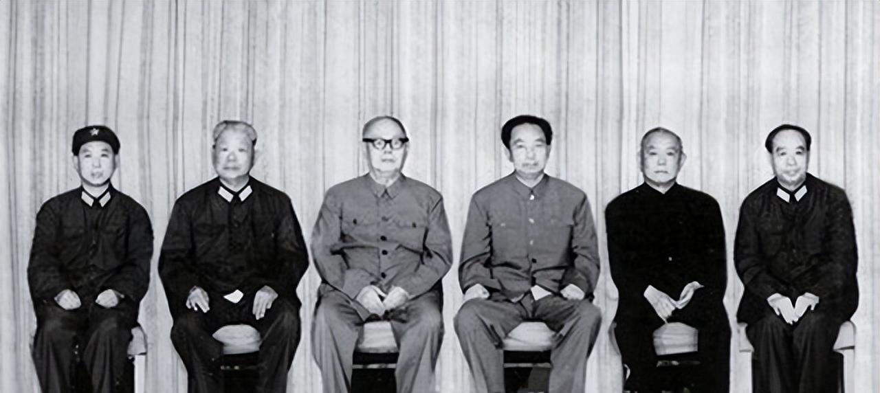 中央剛剛宣布大消息，開(kāi)啟新征程，邁向未來(lái)繁榮，中央宣布新動(dòng)向，開(kāi)啟新征程，共筑未來(lái)繁榮之路