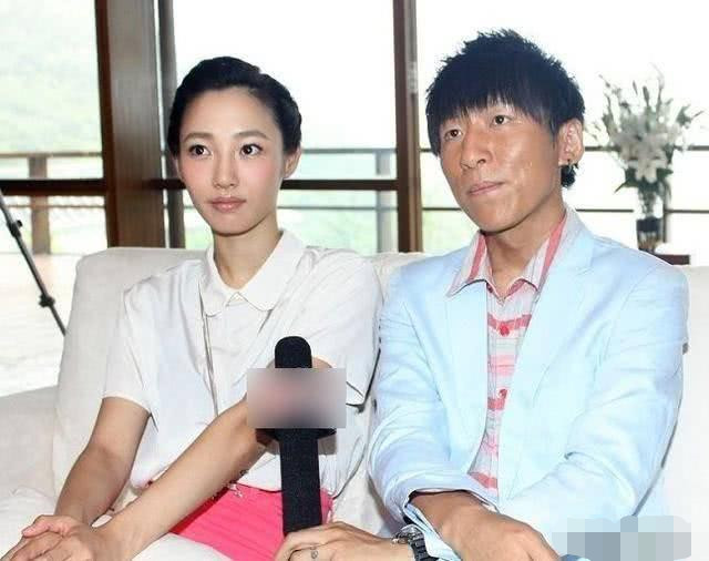 白百何現(xiàn)任老公的背景與職業(yè)探究，白百何現(xiàn)任老公的背景與職業(yè)深度解析