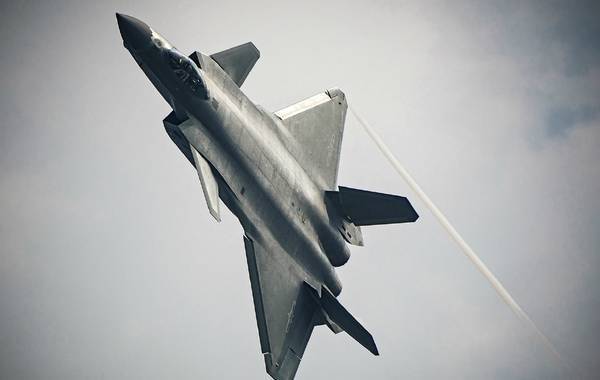 殲擊機(jī)20，技術(shù)革新與中國(guó)空軍力量的飛躍，殲擊機(jī)20，技術(shù)革新引領(lǐng)中國(guó)空軍力量飛躍發(fā)展