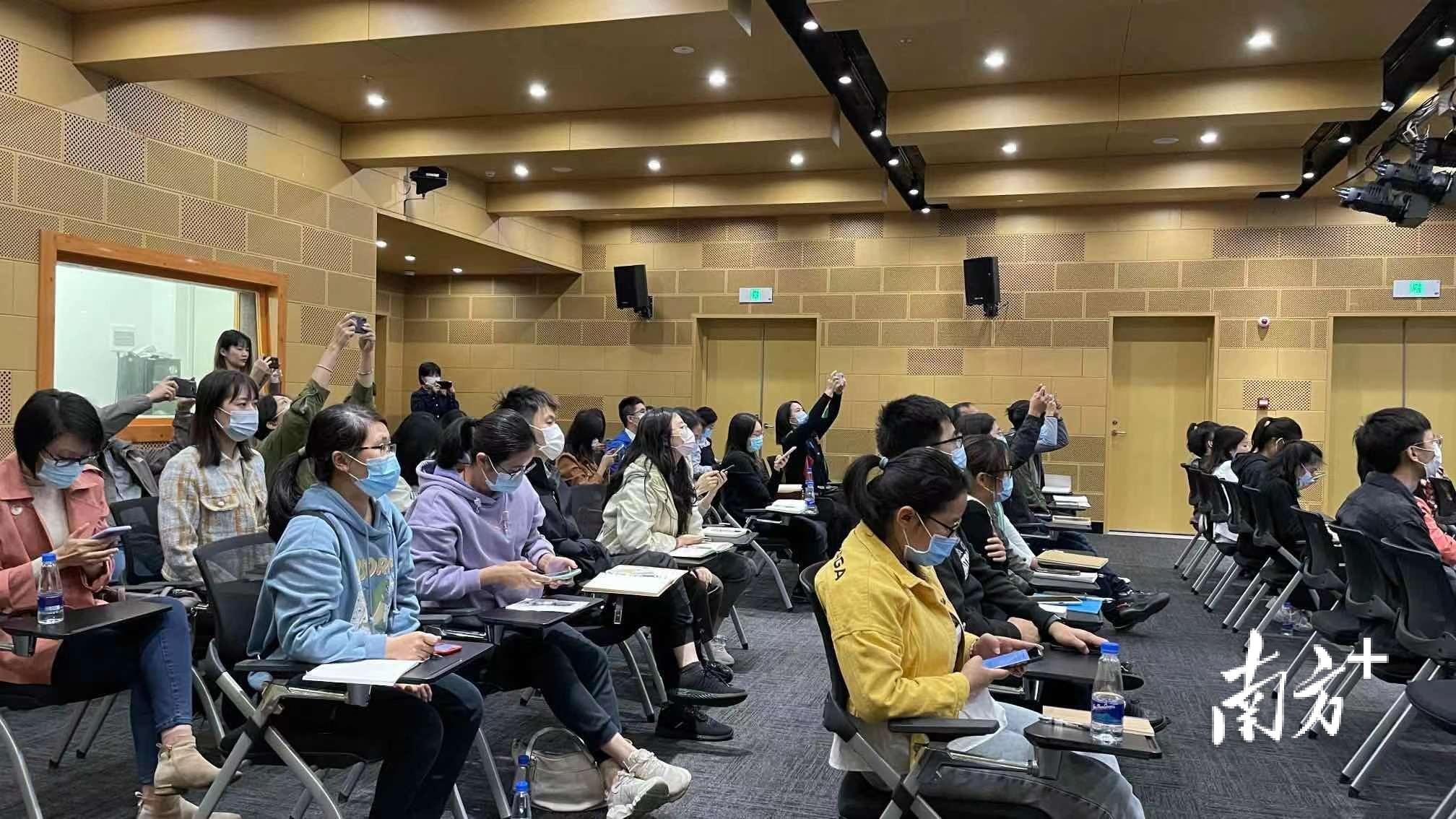 港澳寶典正版資料庫App，一站式獲取權威信息的首選工具，港澳寶典正版資料庫App，權威信息獲取首選工具