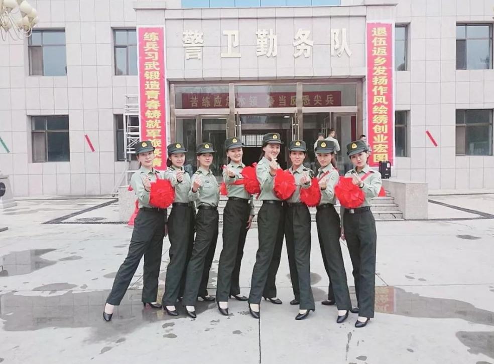 兩年義務兵的真實生活——深度解析義務兵生涯的點點滴滴，兩年義務兵生涯深度解析，真實生活的點滴體驗