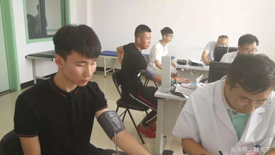 免費(fèi)征兵咨詢(xún)，全天候在線，為您解答疑惑，免費(fèi)征兵咨詢(xún)?nèi)旌蛟诰€答疑解惑