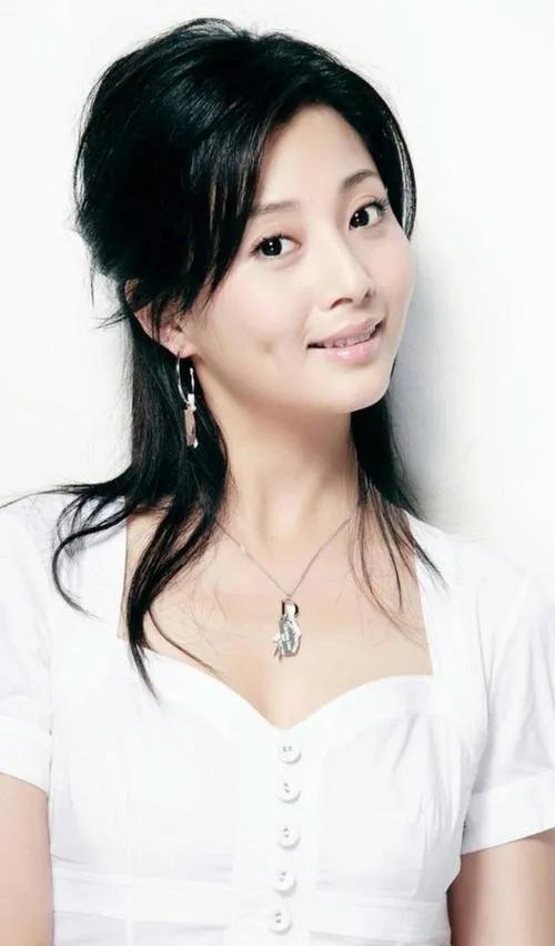 中國最美的女明星有哪些，中國最美女明星盤點，驚艷熒屏的佳人風(fēng)采