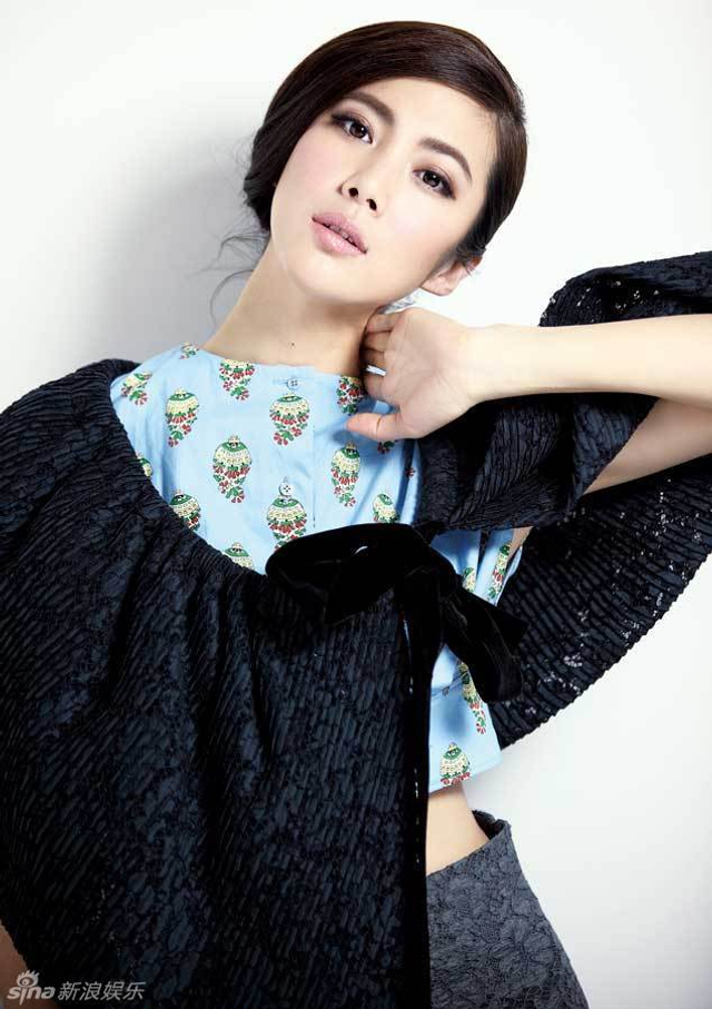 王珂?zhèn)€人資料、圖片及年齡，全面揭示一位引人注目的公眾人物，王珂?zhèn)€人資料大揭秘，圖片、年齡及引人注目的公眾形象展現(xiàn)眼前