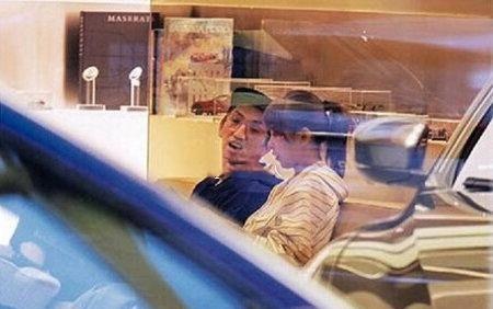 林志炫老婆的個人資料，揭秘背后的神秘面紗，林志炫妻子神秘面紗揭曉，妻子個人資料大揭秘