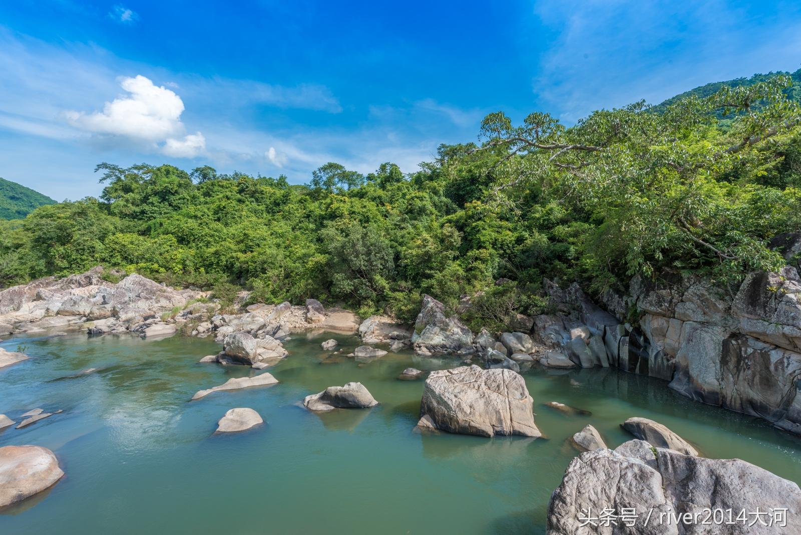 呀諾達(dá)熱帶雨林景點(diǎn)介紹，自然之美的獨(dú)特展示，呀諾達(dá)熱帶雨林，自然之美的獨(dú)特展示與景點(diǎn)介紹